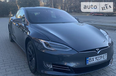Ліфтбек Tesla Model S 2019 в Хмельницькому
