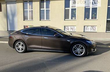 Ліфтбек Tesla Model S 2013 в Києві