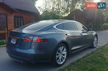Лифтбек Tesla Model S 2014 в Киеве