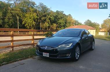 Лифтбек Tesla Model S 2014 в Киеве