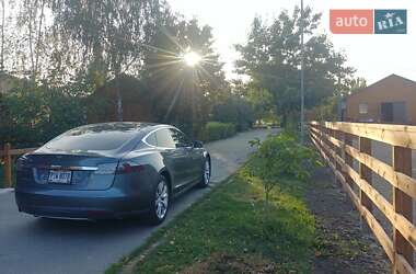 Лифтбек Tesla Model S 2014 в Киеве