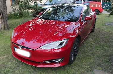 Хэтчбек Tesla Model S 2019 в Киеве