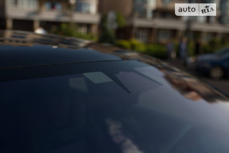 Ліфтбек Tesla Model S 2018 в Києві
