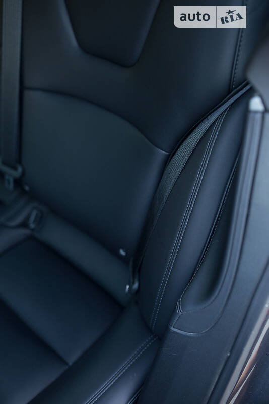 Ліфтбек Tesla Model S 2018 в Києві