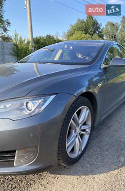 Ліфтбек Tesla Model S 2013 в Києві