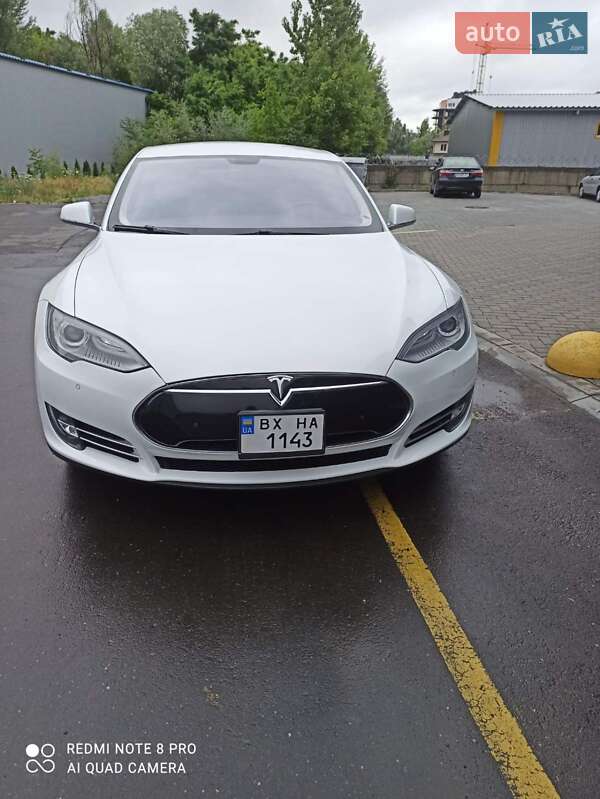 Лифтбек Tesla Model S 2013 в Хмельницком