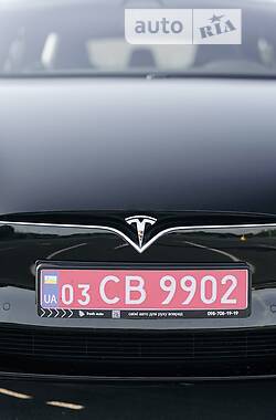 Хэтчбек Tesla Model S 2019 в Ровно