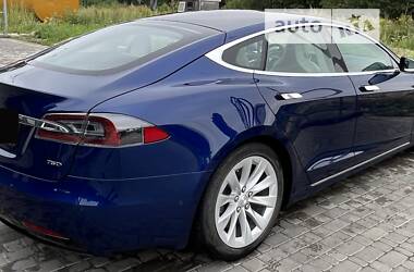 Ліфтбек Tesla Model S 2018 в Львові