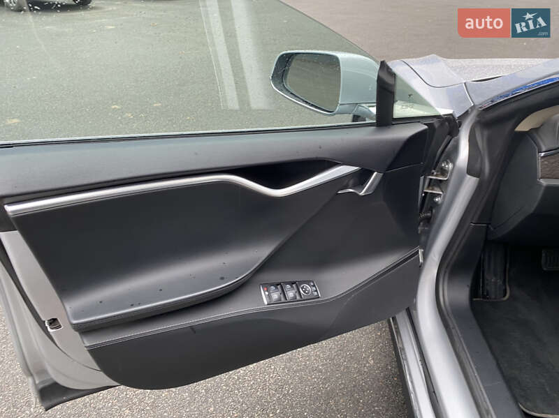 Хетчбек Tesla Model S 2014 в Києві
