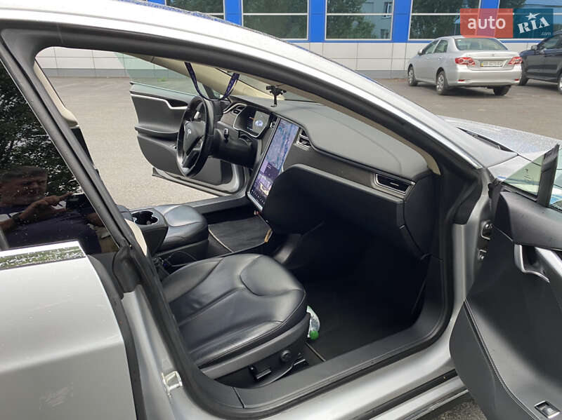Хетчбек Tesla Model S 2014 в Києві