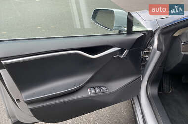 Хэтчбек Tesla Model S 2014 в Киеве