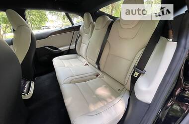 Лифтбек Tesla Model S 2022 в 
