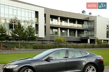 Ліфтбек Tesla Model S 2015 в Києві фото 4 Ліфтбек Tesla Model S 2015 в Києві