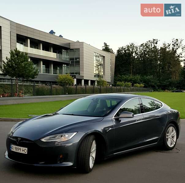 Ліфтбек Tesla Model S 2015 в Києві фото 3 Ліфтбек Tesla Model S 2015 в Києві