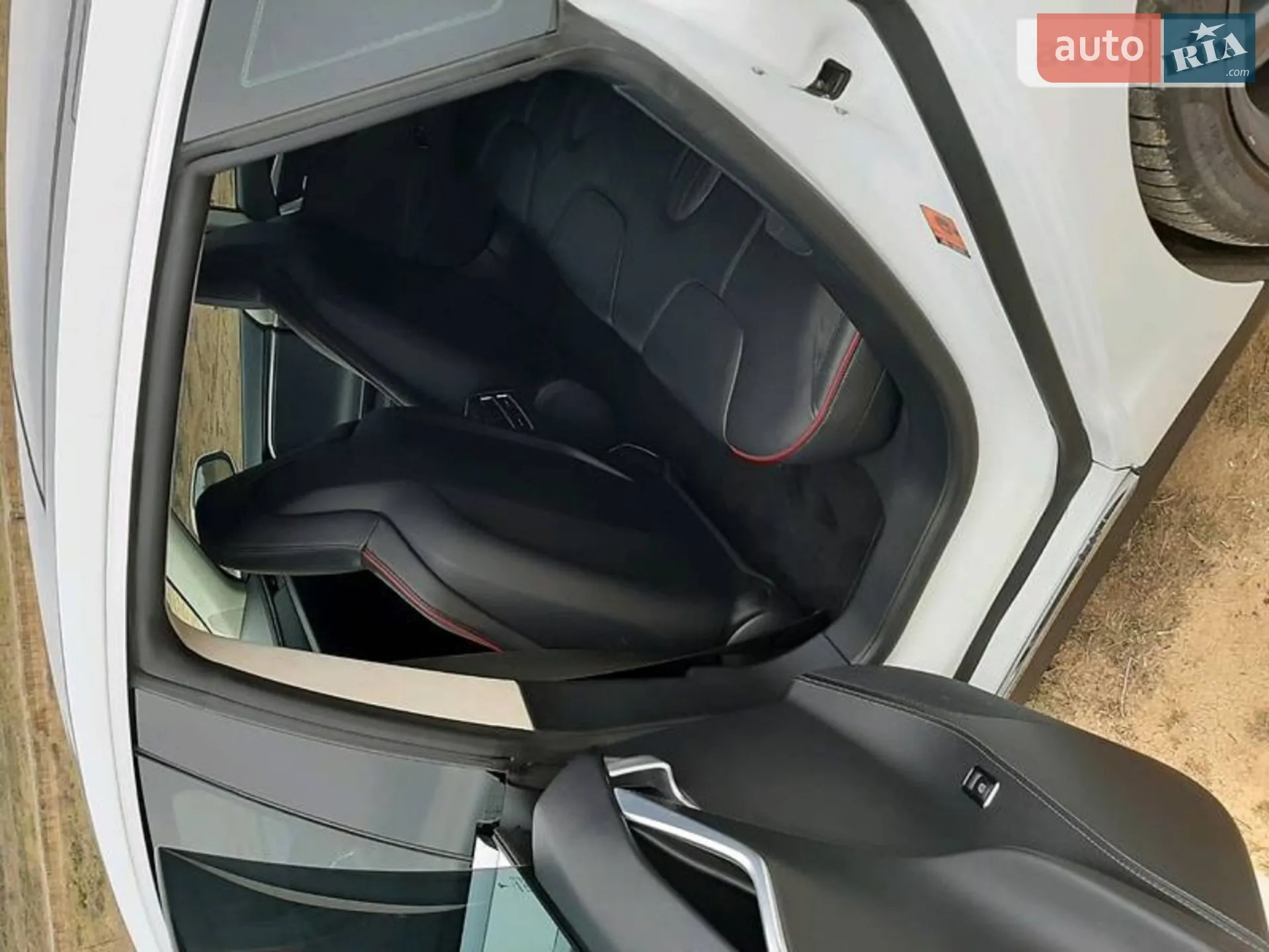 2014 Tesla Model S - мініатюра 5