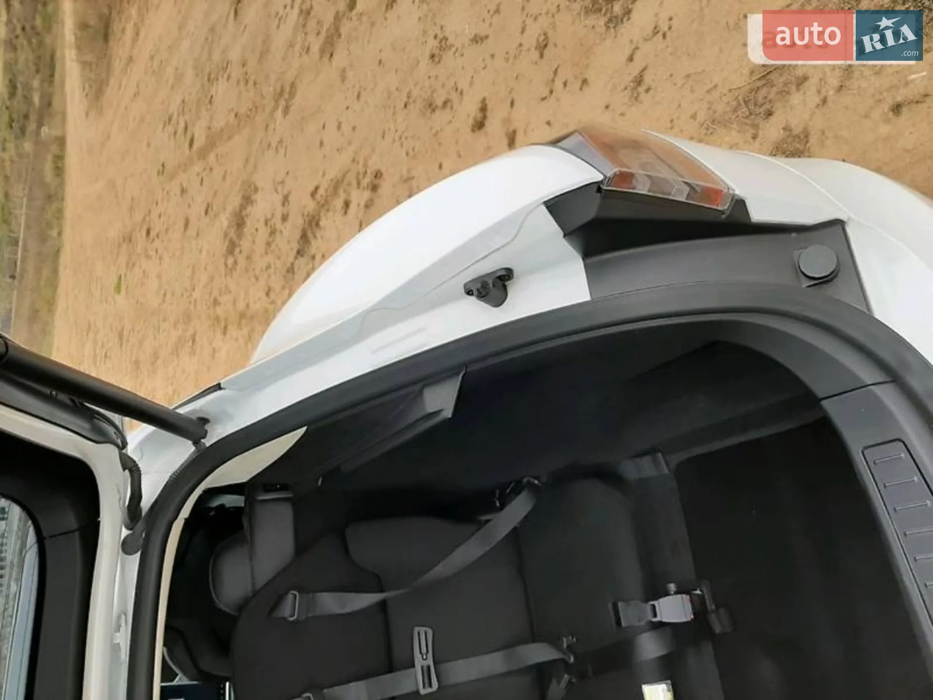 2014 Tesla Model S - мініатюра 10