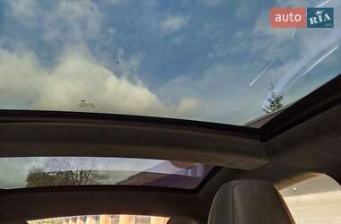 Лифтбек Tesla Model S 2015 в Смеле