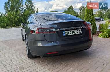 Лифтбек Tesla Model S 2017 в 