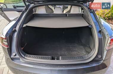 Лифтбек Tesla Model S 2017 в 