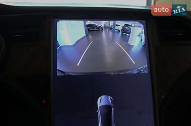 Лифтбек Tesla Model S 2017 в 