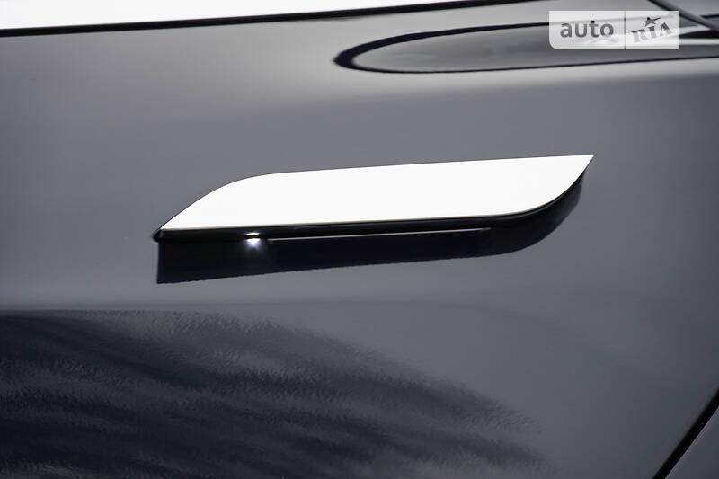 Лифтбек Tesla Model S 2013 в Киеве