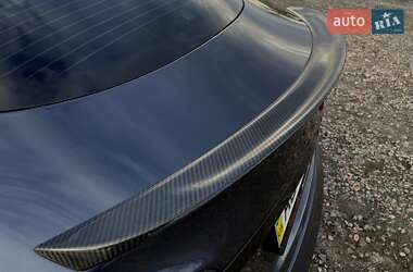 Лифтбек Tesla Model S 2014 в Днепре