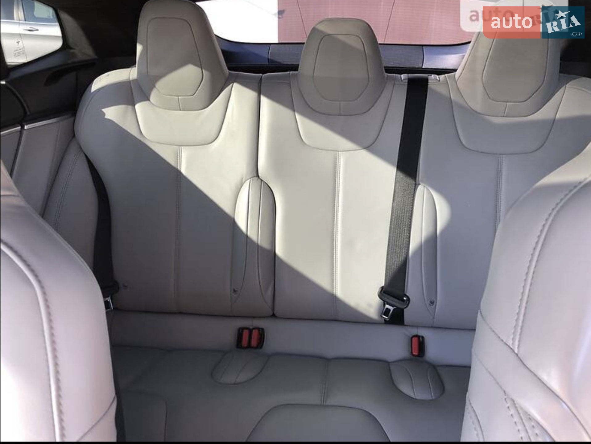 2015 Tesla Model S - мініатюра 3
