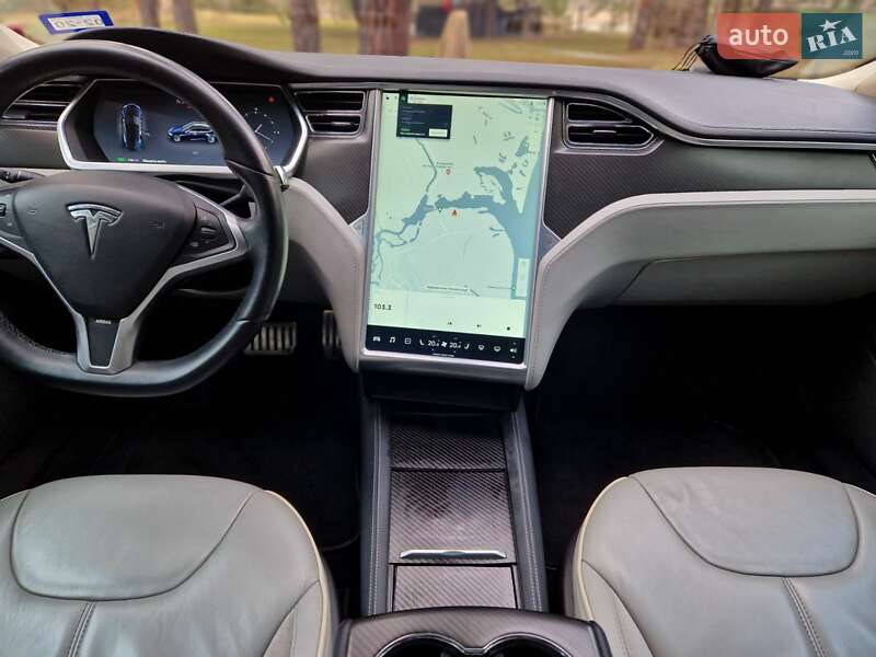 Лифтбек Tesla Model S 2013 в Черкассах