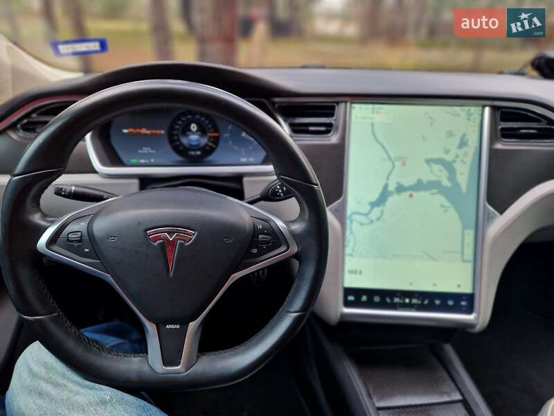 Лифтбек Tesla Model S 2013 в Черкассах