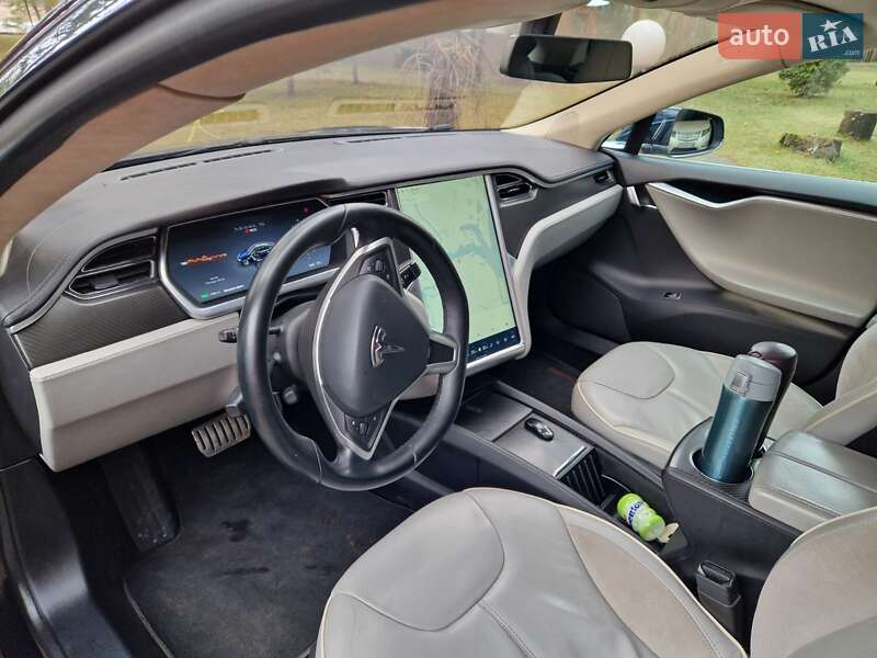 Лифтбек Tesla Model S 2013 в Черкассах