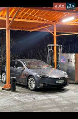 Ліфтбек Tesla Model S 2019 в Харкові