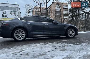 Ліфтбек Tesla Model S 2019 в Харкові