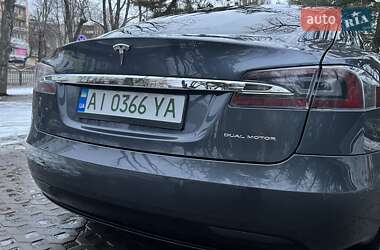 Ліфтбек Tesla Model S 2019 в Харкові