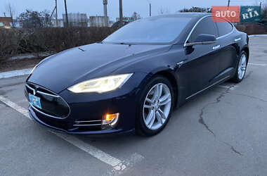 Лифтбек Tesla Model S 2014 в Полтаве