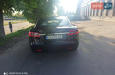 Лифтбек Tesla Model S 2017 в Умани