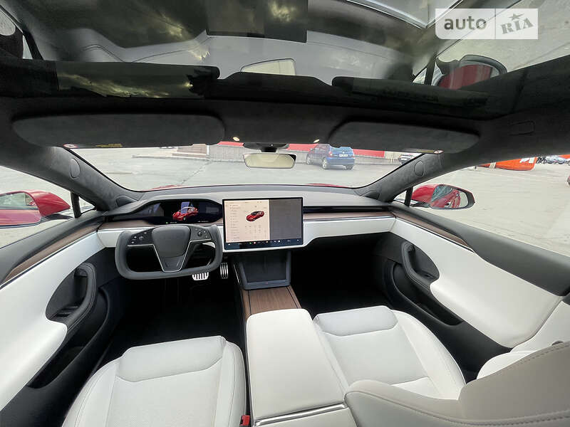 Лифтбек Tesla Model S 2021 в Умани