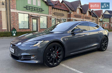 Лифтбек Tesla Model S 2020 в 