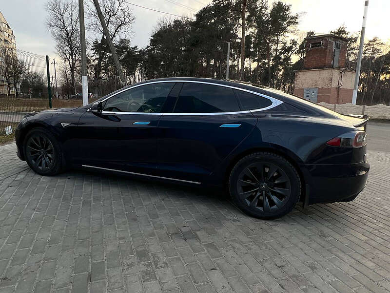 Лифтбек Tesla Model S 2015 в Харькове фото 22 Лифтбек Tesla Model S 2015 в Харькове