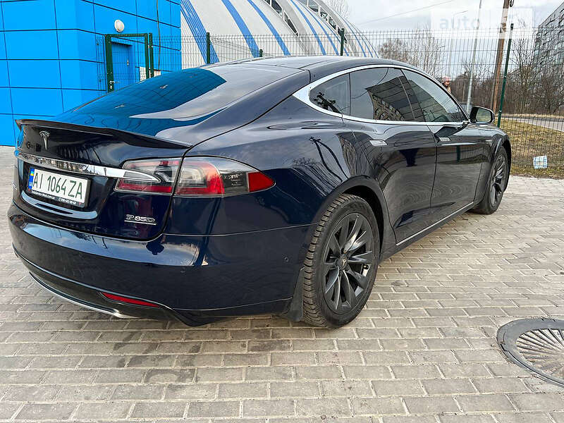 Лифтбек Tesla Model S 2015 в Харькове фото 13 Лифтбек Tesla Model S 2015 в Харькове