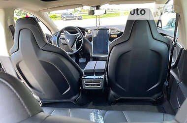 Лифтбек Tesla Model S 2014 в Киеве
