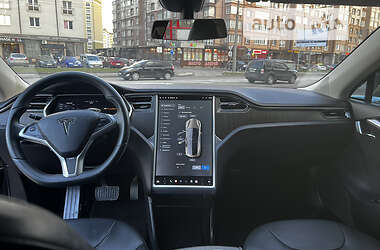 Лифтбек Tesla Model S 2013 в Ивано-Франковске