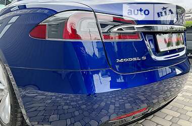 Лифтбек Tesla Model S 2019 в 