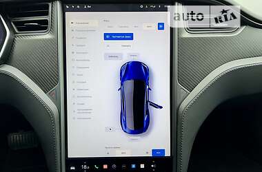 Лифтбек Tesla Model S 2019 в 