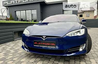 Лифтбек Tesla Model S 2019 в 