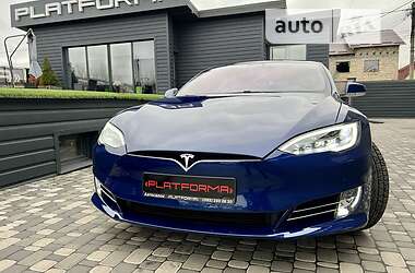 Лифтбек Tesla Model S 2019 в Киеве