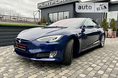 Лифтбек Tesla Model S 2019 в 
