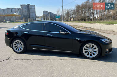 Лифтбек Tesla Model S 2016 в Харькове