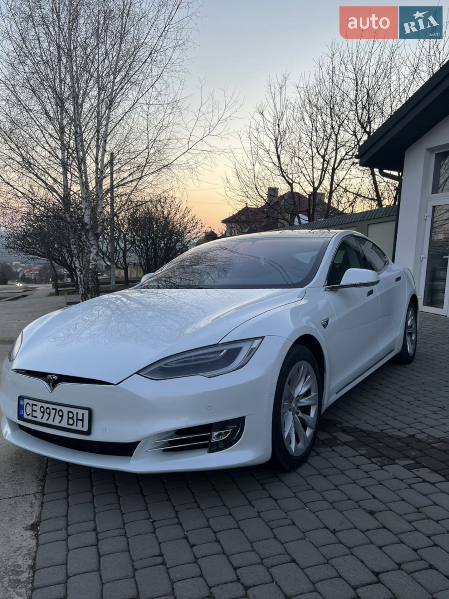 2017 Tesla Model S - мініатюра 2