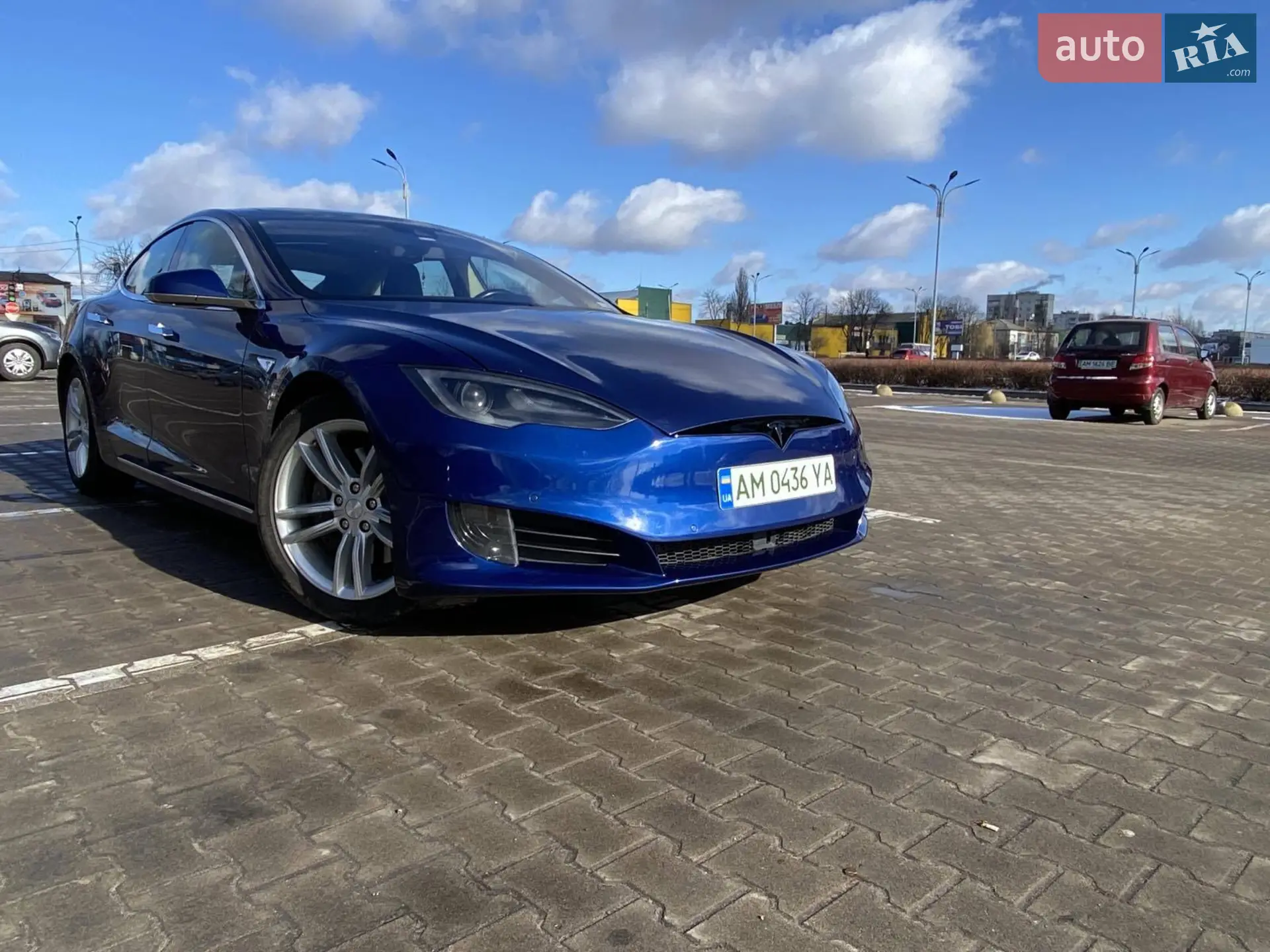 2015 Tesla Model S - мініатюра 12