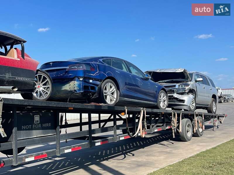 Ліфтбек Tesla Model S 2015 в Житомирі